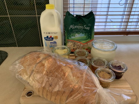 Frangipani House - Foster Accommodation 23