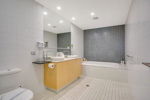 Aria Apartments - Foster Accommodation 11