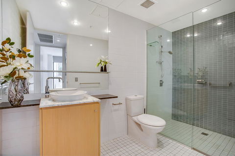 Aria Apartments - Foster Accommodation 36