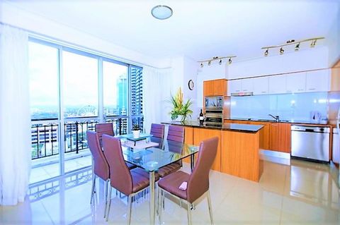 The Towers Of Chevron Renaissance - Holidays Gold Coast - Foster Accommodation 29
