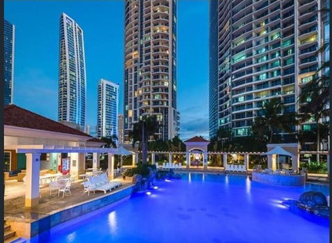 The Towers Of Chevron Renaissance - Holidays Gold Coast - Foster Accommodation 5