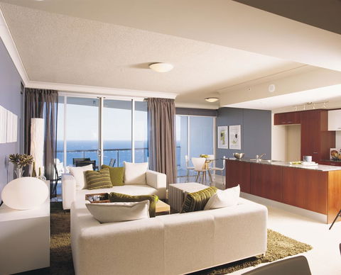The Towers Of Chevron Renaissance - Holidays Gold Coast - Foster Accommodation 28
