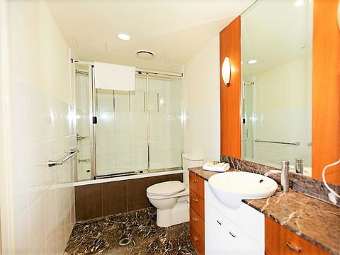 The Towers Of Chevron Renaissance - Holidays Gold Coast - Foster Accommodation 35
