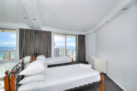 The Towers Of Chevron Renaissance - Holidays Gold Coast - Foster Accommodation 39