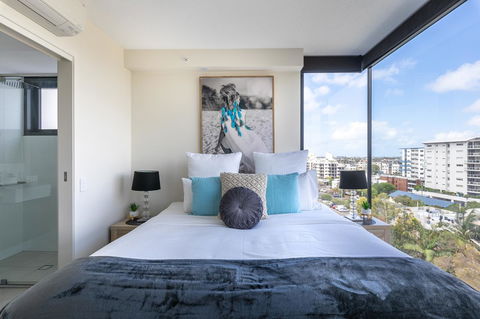 Sunset Retreat Mooloolaba - Foster Accommodation 4