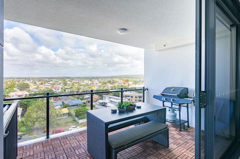 Sunset Retreat Mooloolaba - Foster Accommodation 15