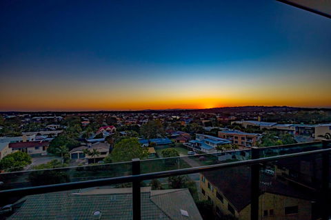 Sunset Retreat Mooloolaba - Foster Accommodation 18