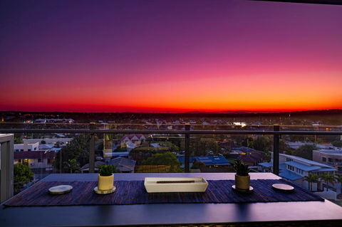 Sunset Retreat Mooloolaba - Foster Accommodation 0