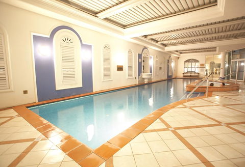 The Phoenician Resort - Foster Accommodation 8