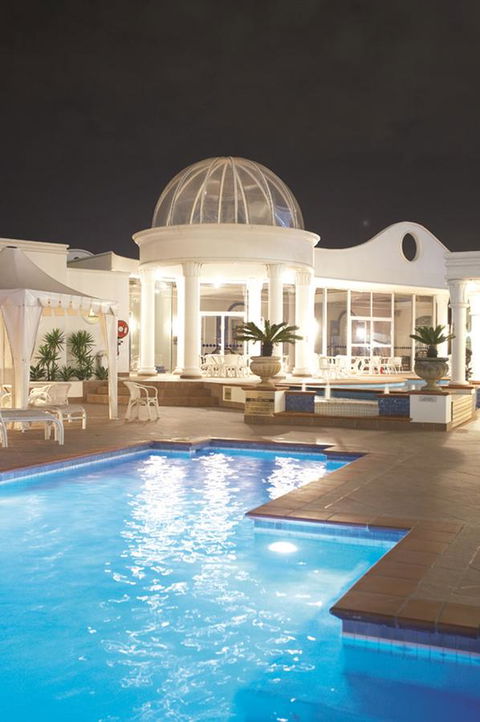 The Phoenician Resort - Foster Accommodation 12