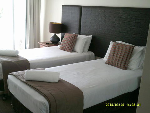 The Phoenician Resort - Foster Accommodation 23