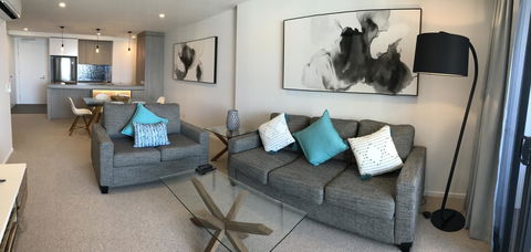 Qube Broadbeach Ocean View Apartments - Foster Accommodation 18