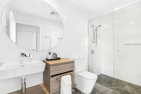 Qube Broadbeach Ocean View Apartments - Foster Accommodation 37