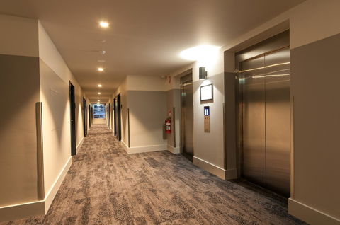 Woodroffe Hotel - Foster Accommodation 16