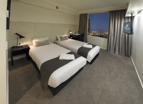 Woodroffe Hotel - Foster Accommodation 12