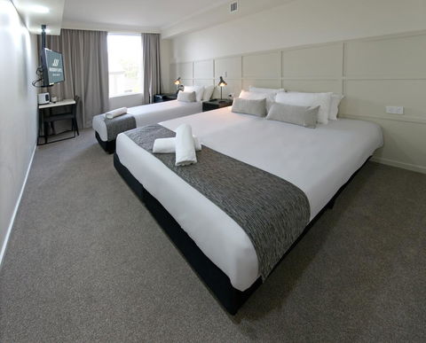 Woodroffe Hotel - Foster Accommodation 13