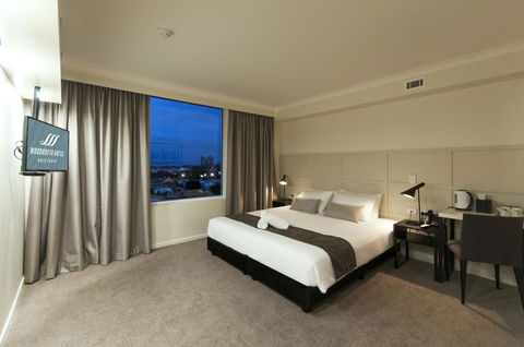 Woodroffe Hotel - Foster Accommodation 11