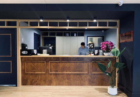 Woodroffe Hotel - Foster Accommodation 2