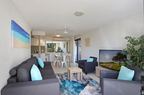 Kananda Beach House - Foster Accommodation 2