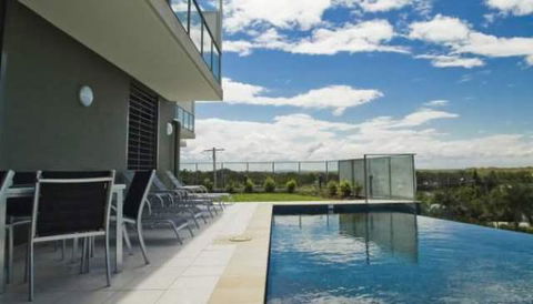 Rainbow Sea Resort - Foster Accommodation 13
