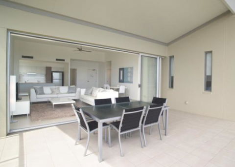 Rainbow Sea Resort - Foster Accommodation 8