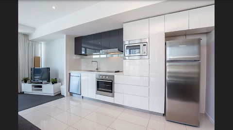Gold Coast Private Apartments - H Residences, Surfers Paradise - Foster Accommodation 41