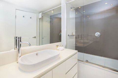 Gold Coast Private Apartments - H Residences, Surfers Paradise - Foster Accommodation 31
