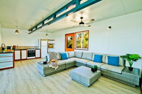 The Summit 1770 - Foster Accommodation 8