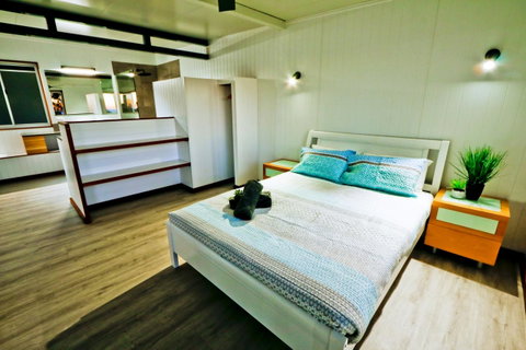 The Summit 1770 - Foster Accommodation 9