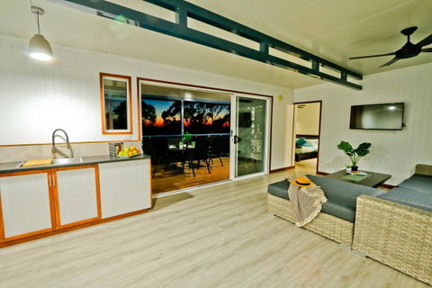 The Summit 1770 - Foster Accommodation 5
