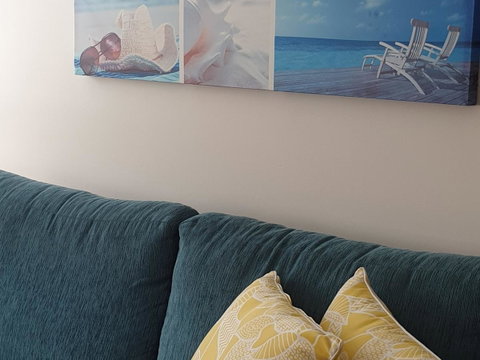 Oceania On Burleigh Beach - Foster Accommodation 12
