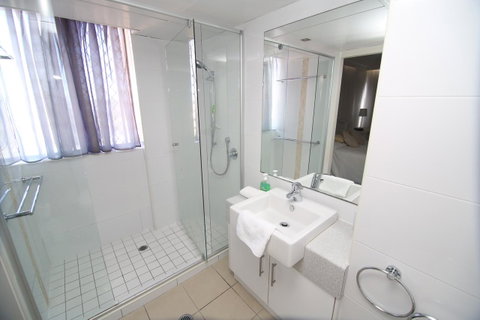 Oceania On Burleigh Beach - Foster Accommodation 15