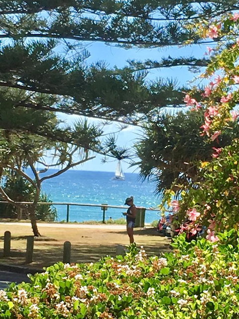 Oceania On Burleigh Beach - Foster Accommodation 25