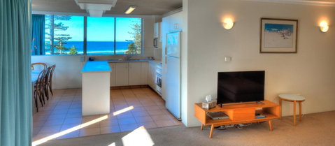 Oceania On Burleigh Beach - Foster Accommodation 2