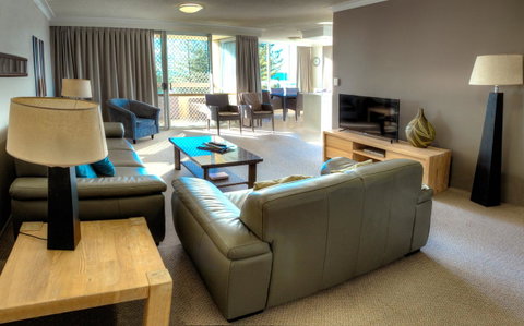Oceania On Burleigh Beach - Foster Accommodation 6