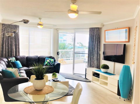 Kirra Beach Apartments - Foster Accommodation 3
