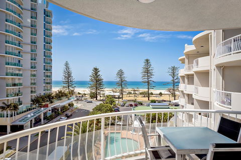 Kirra Beach Apartments - Foster Accommodation 22