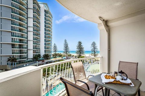 Kirra Beach Apartments - Foster Accommodation 29