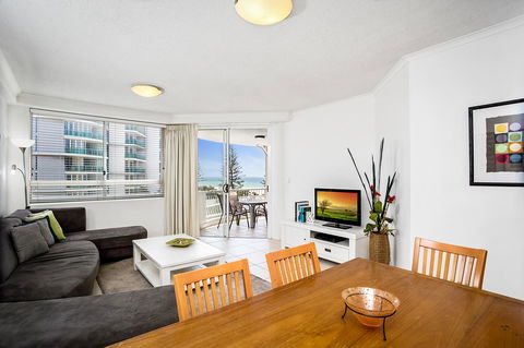 Kirra Beach Apartments - Foster Accommodation 31