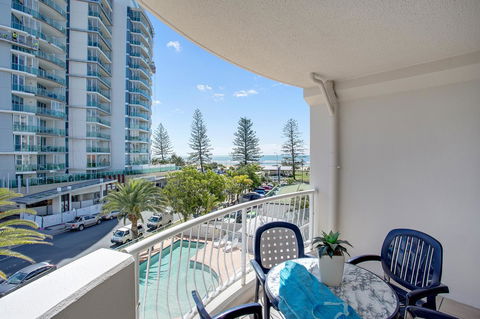 Kirra Beach Apartments - Foster Accommodation 16