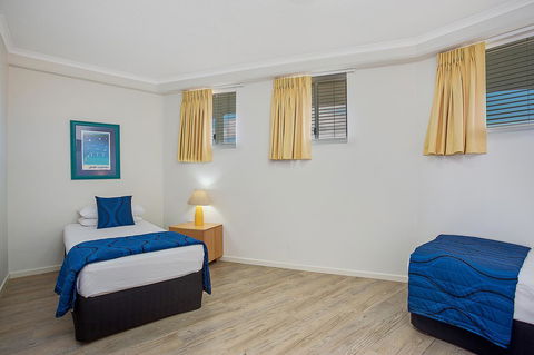 Kirra Beach Apartments - Foster Accommodation 17