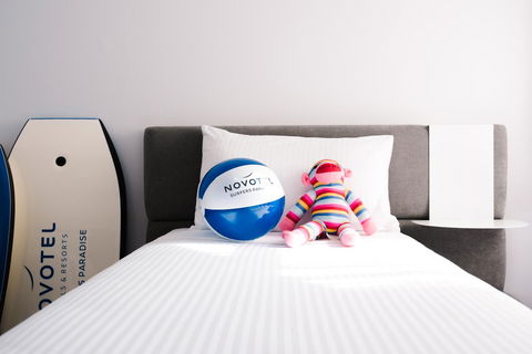 Novotel Surfers Paradise - Foster Accommodation 25