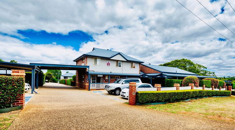 Ambassador On Ruthven - Foster Accommodation 5