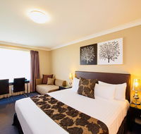 Best Western Plus Ambassador On Ruthven Motor Inn - Foster Accommodation