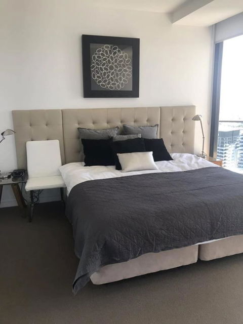 Luxury 3 Bedroom In Heart Of Broadbeach - Foster Accommodation 19