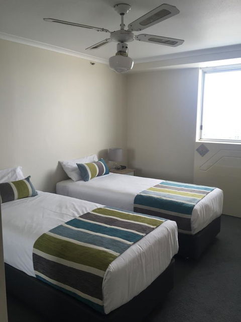 Ocean Plaza Resort - Foster Accommodation 43