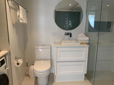 Ocean Plaza Resort - Foster Accommodation 11