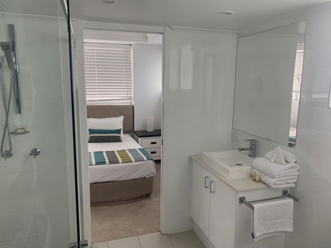 Ocean Plaza Resort - Foster Accommodation 13