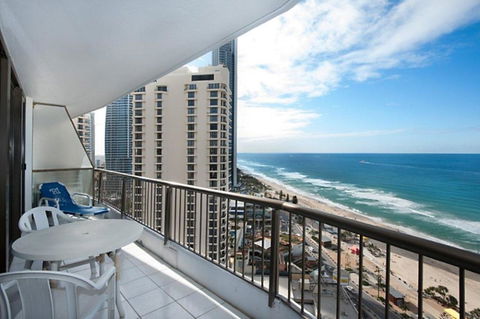 Surfers International Apartments - Foster Accommodation 13