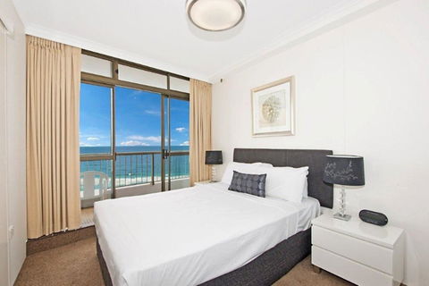 Surfers International Apartments - Foster Accommodation 19